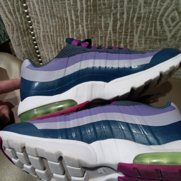 Nike Air Max 95 Athletic Shoes/Sneakers - Picture 3 of 14